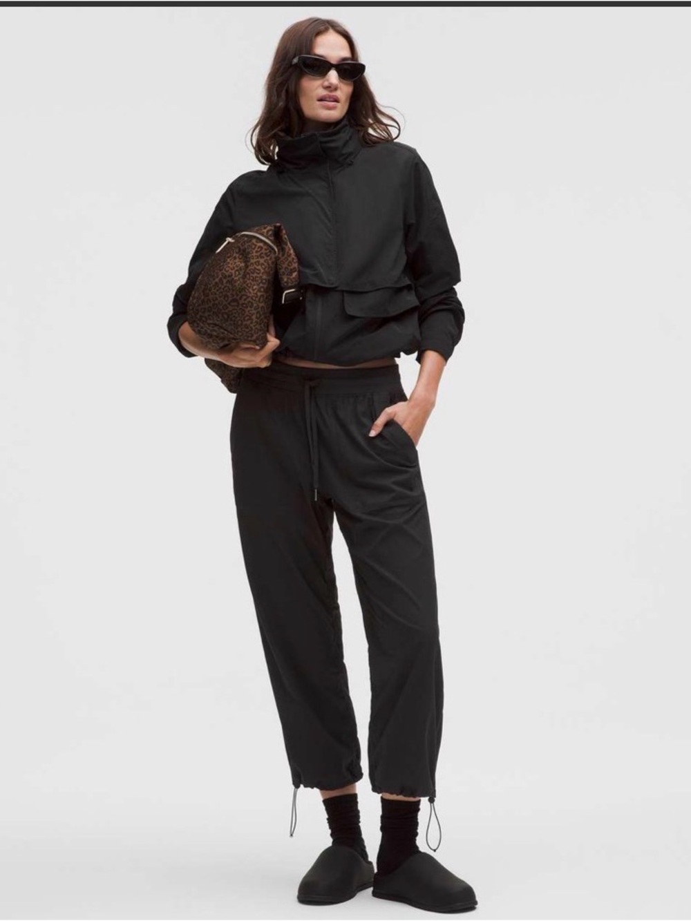 Lululemon Dance Studio Relaxed-Fit Mid-Rise Cropped Pant Black size 8
